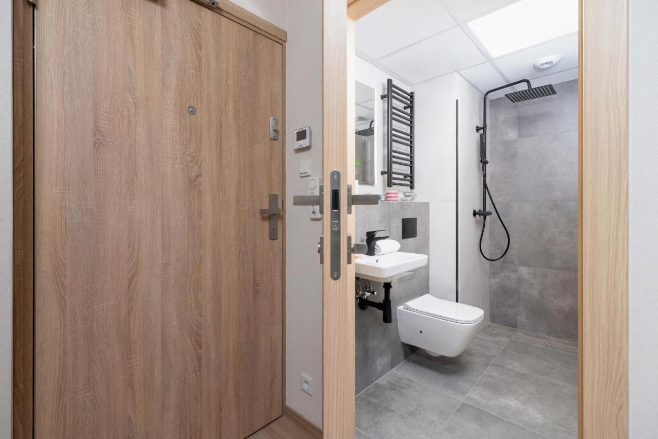 Srodmiescie Katowa Air-Conditioned Studio Krakow By Noclegi Renters Exterior photo